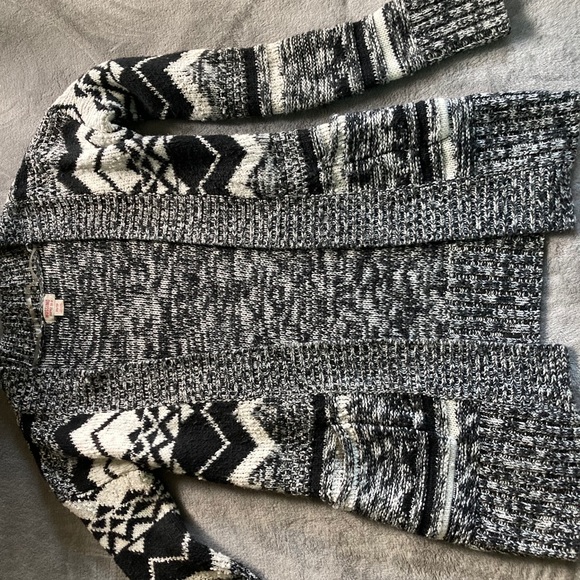 Cardigan - Picture 2 of 2